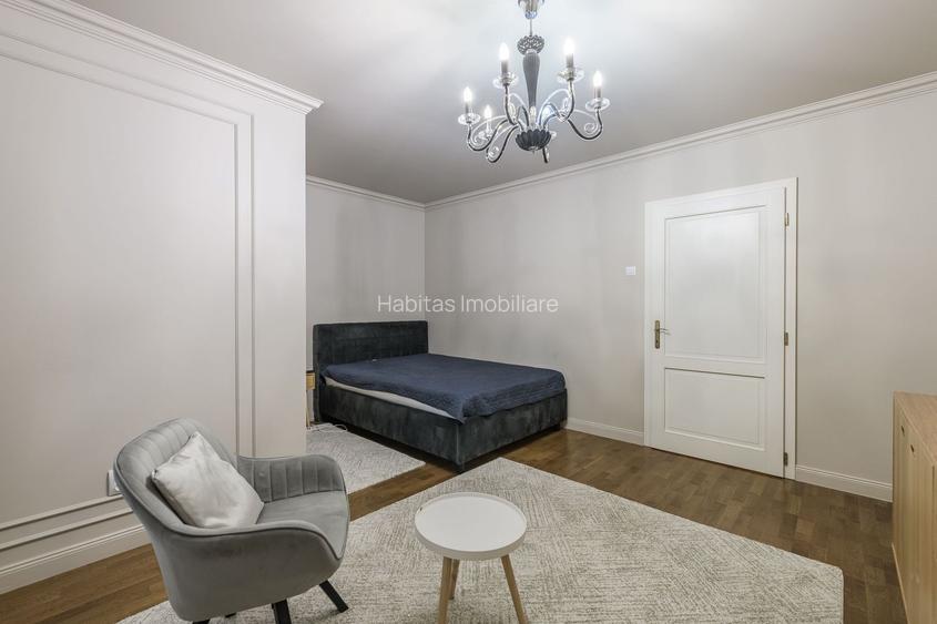 Proprietate in vila cu 2 familii, 4 camere, garaj, finisaje moderne - 18