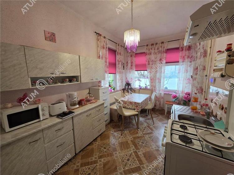 Casa individuala cu 4 camere pe teren de 575 mp zona Vasile Milea