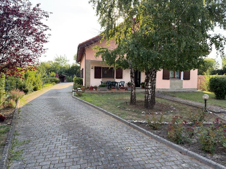 Comision 0! Casa individuală, 223mp utili, 1306mp teren, Săcălaz!