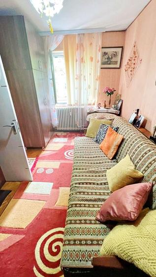 Tatarasi - 2 camere curat, etaj 1, balcon, pret foarte bun