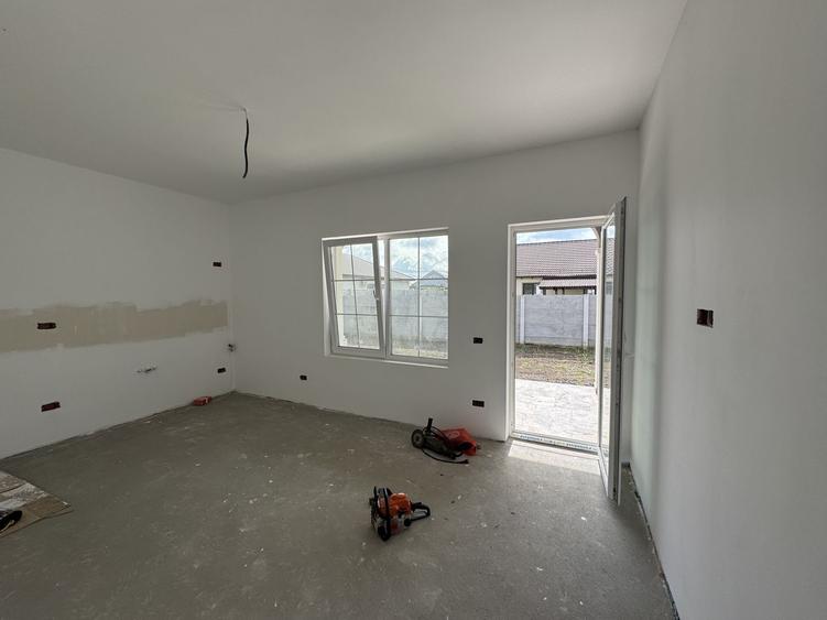 Casa Individuala Parter Sanmihaiu Roman,4 Camere,2 Bai,Proiect Modern