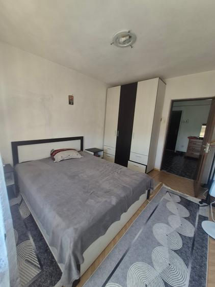 🏡 Apartament 2 camere de vânzare – Năvodari, zona Centrală (Blocul cu băncile)