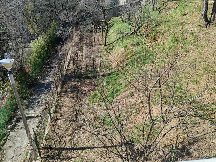 Apartament 3 camere liber la vanzare, pozitie deosebita zona Colinei