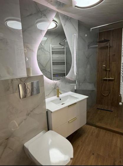 Apartament 3 Camere,Universitate,Metrou,et.5/8,Amenajat,mobilat,complet