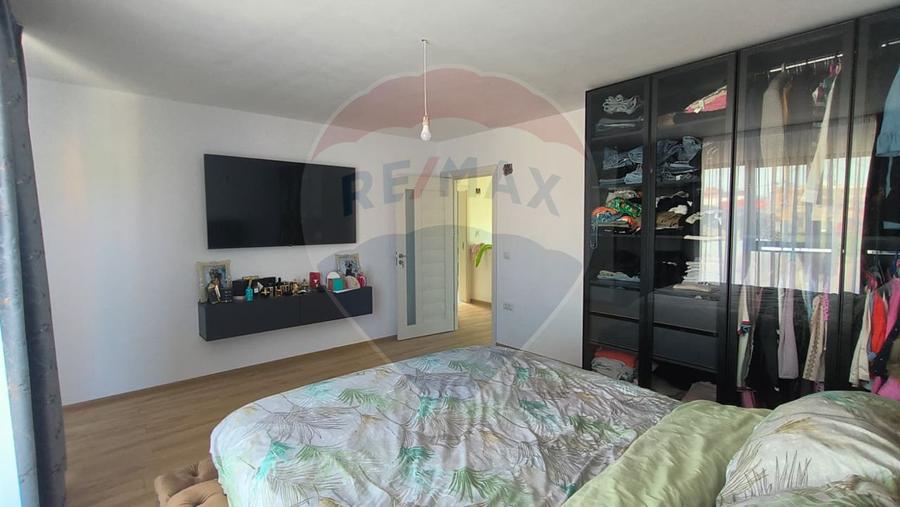 Casă de vânzare | 155 mp | 321 mp teren Zonă Port - Galați