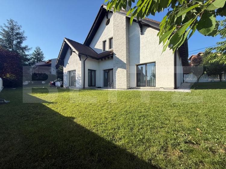 Casa individuala, 4 camere, 227 mp utili, zona Lidl Bucium