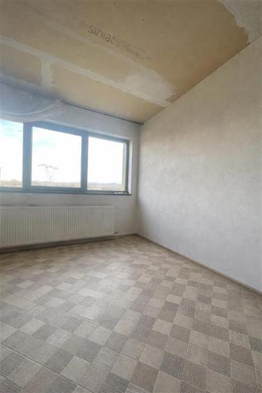Casa solida, 4 dormitoare, 3 bai, 280 mp construiți, teren 1100 mp – Stupin