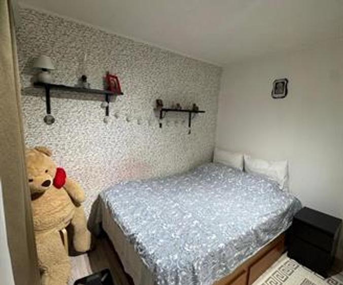 APARTAMENT DE VÂNZARE CU DOUĂ CAMERE IN ZONA MILITARI-LUGERULUI