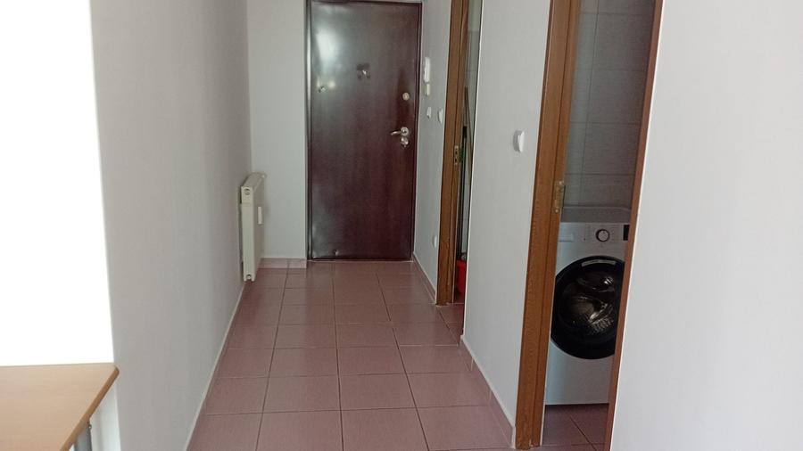 Inchiriez apartament 3 uta ared