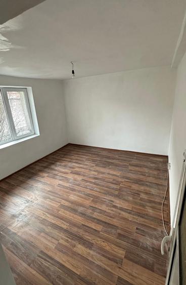 3 camere decomandat | 49 mp | Etaj 2 | Păcurari – Petru Poni (ING) | Ideal pentru renovare și personalizare