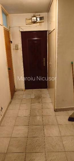 Garsoniera spațioasă, decomandata , 33 mp,  - 2