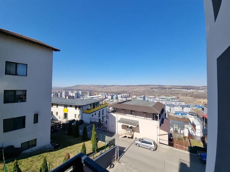 Apartament 2 camere 57.5 mp si balcon 4 mp, zona Vivo