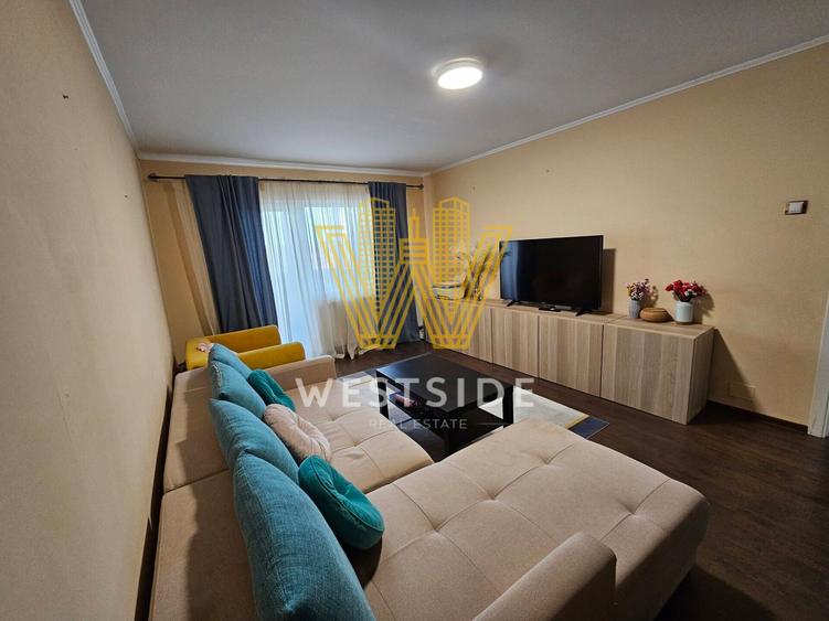 Apartament cu 3 camere, de vanzare, Calea Lipovei