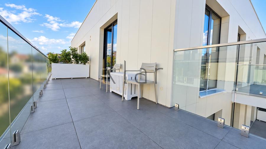 Apartament 2 camere, 53 mp, două terase, Grigorescu, zona Tăietura Turcului