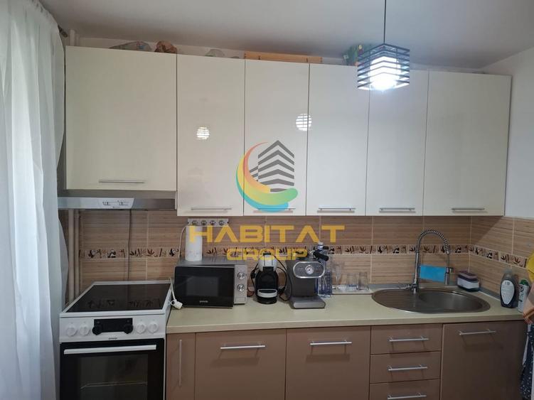 Apartament 2 Camere Decomandat Sector 4 Zona Straja - Huedin