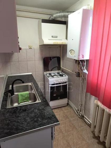 Apartament o camera în zona BILLA