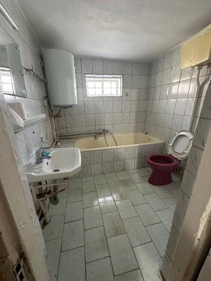 CASĂ+TEREN La preț de garsonieră în Golești Jud Vrancea