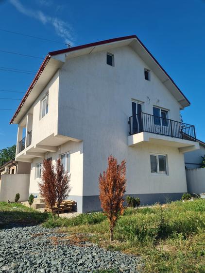 Vila P+1E+Pod noua, situata aproape de centru, cu incalzire in pardoseala