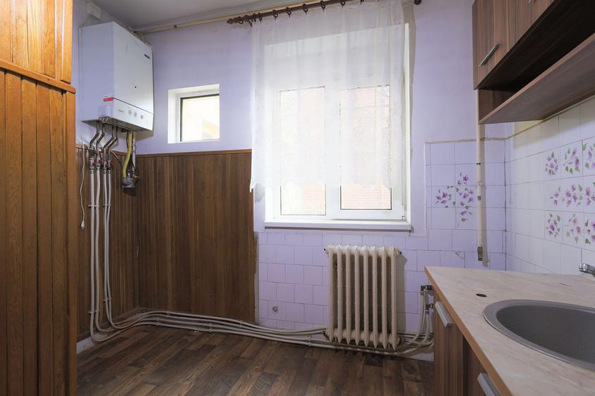 PRET NOU! Apartament decomandat 3 camere - str. Horia - COMISION 0%