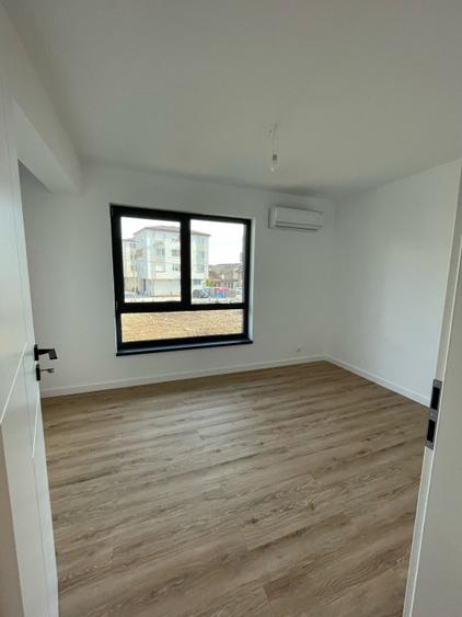 Vile triplex moderne Chiajna zonă liniștită, construcție premium