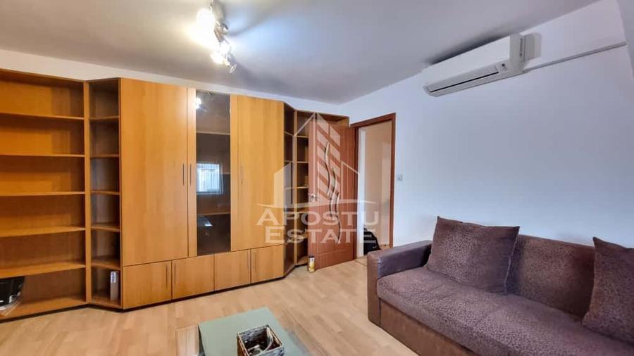 Apartament 2 camere de vanzare, bloc anvelopat, Aradului, Timisoara