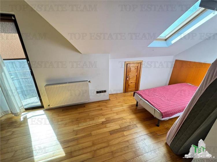 Vila P+1+M, 229 mp, 4 dormitoare, gradina si 4 parcari