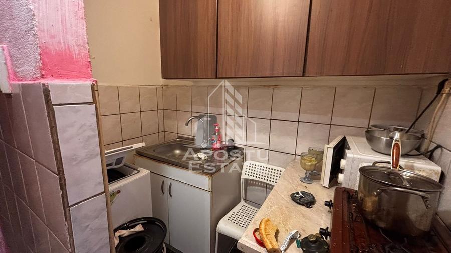 Garsoniera | Complexul Studentesc | 22 mp | Parter | 50.000 euro neg.