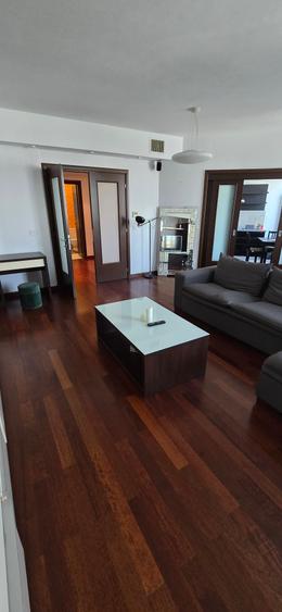 Apartament 2 camere superb 2 bai + parcare