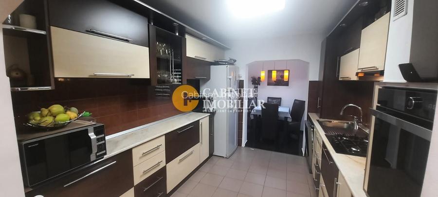 3 Camere Decomandat - Etaj intermediar -  71 mp - Zona Mircea Cel Bătrân - 3