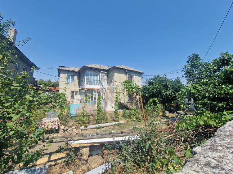 km 4-5 -Casa  P+1  cu teren 326mp avand deschidere 12ml- 115.000euro - 2