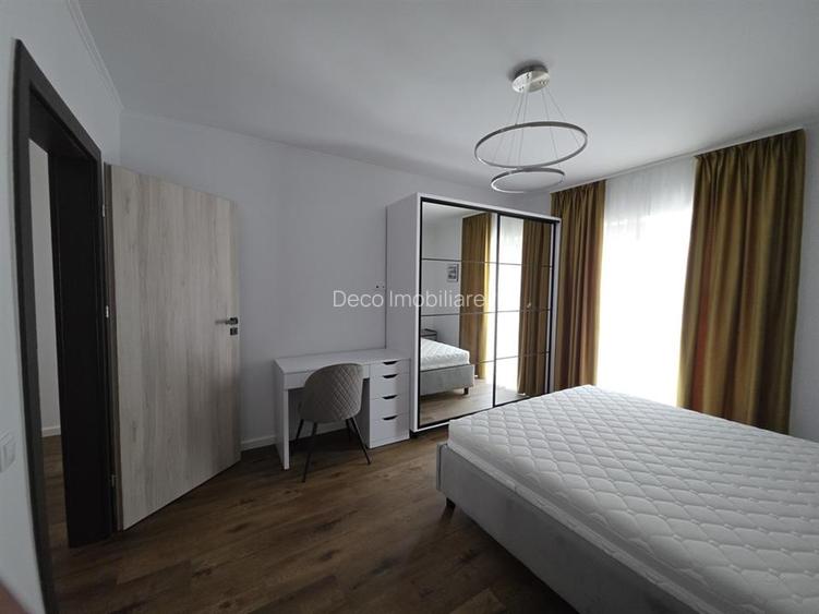 Apartament cu 3 camere lux zona La Terenuri - 23