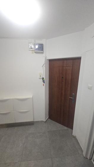 Apartament 3 camere Titan-Prevederii, 5 minute metrou 1 Decembrie