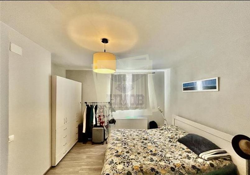 Casa individuala cu 8 camere si teren 373 mp in zona Lazaret