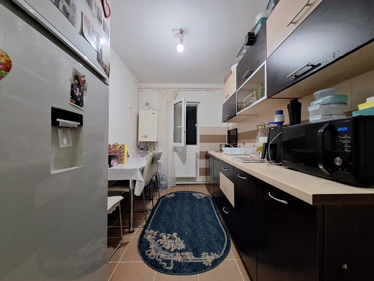 Oportunitate!-Apartament 4 camere-etaj 3-bloc izolat cu vata bazaltica-Lipovei