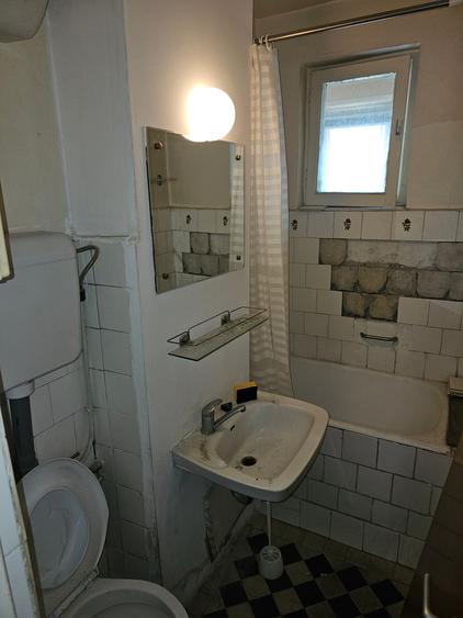 Bucur Obor - 7/10 - bloc mixt 1974, reabilitat, decomandata, balcon, 59900 €