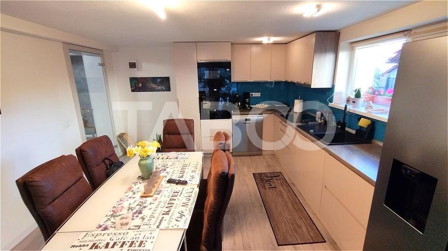 Casa de inchiriat cu 4 nivele pentru regim hotelier Strand Sibiu