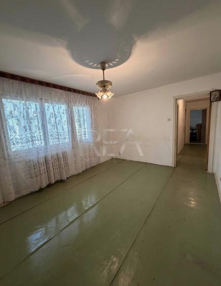 3 camere, 1/4, 67 mp-Apusului-Str. Floarea Rosie