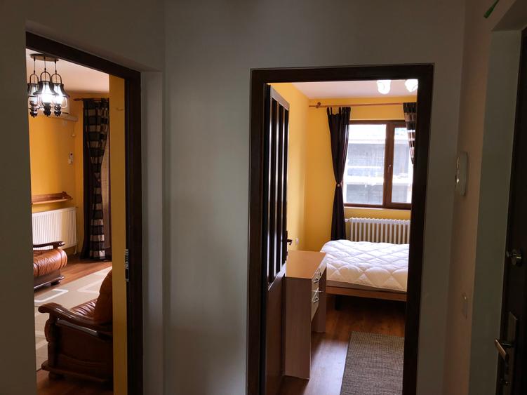 Apartament 3 camere Podul Ros -Pallas