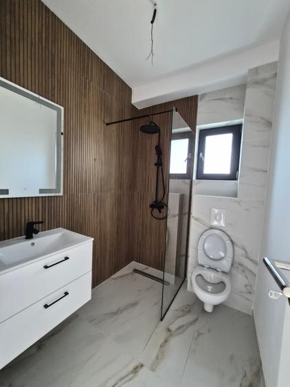 Vila Individuala 5 camere, dormitor parter LA CHEIE!