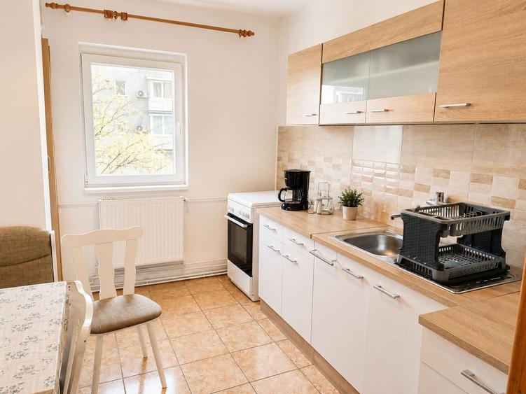 Girocului | 4 Camere | Decomandat | Etaj intermediar | Centrala proprie