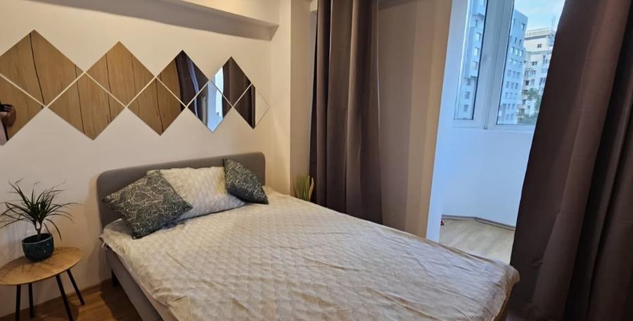 Închiriere 2 Camere Unirii, Decomandat Bloc Reabilitat