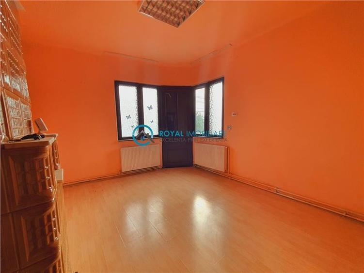 Royal Imobiliare - Vanzare vila zona Rudului