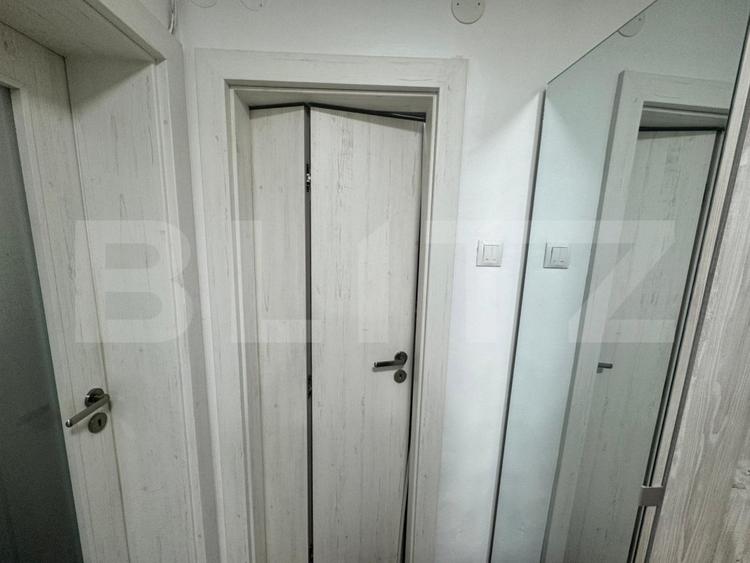 Apartament 2 camere decomandat, 65 mp, etajul 2, zona Ultracentral