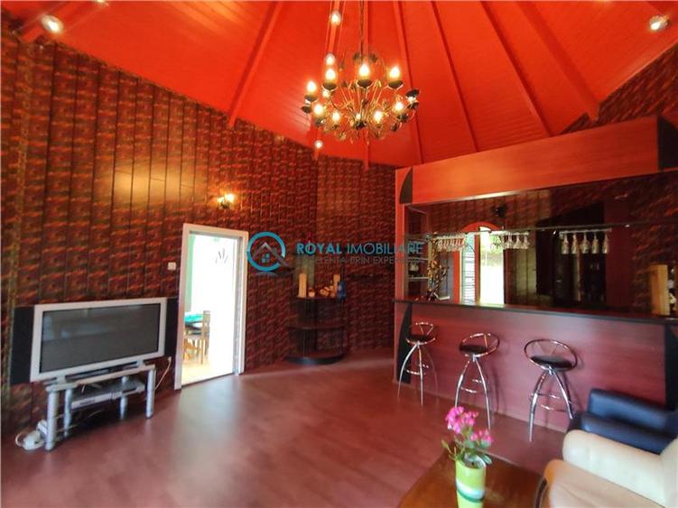 Royal Imobiliare -vanzare vila/ casa de vacanta zona CAMPINA