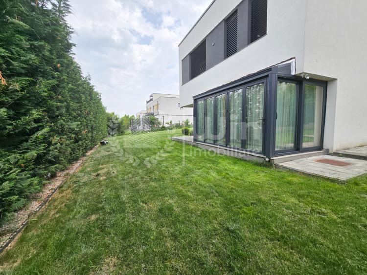 Casa individuala ultrafinisata | 320mp utili | 1000mp teren | Europa