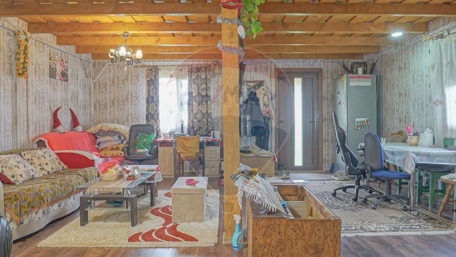 Casa de vacanta + Teren intravilan Acris | Vama Buzaului | 2551 mp