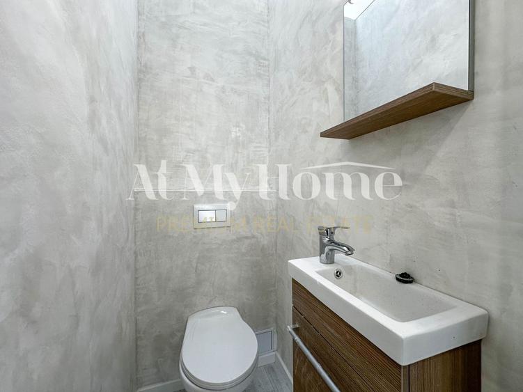 Duplex penthouse spatios si luminos cu 4 camere, nemobilat LUX, parcare, terasa