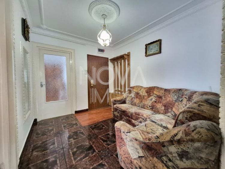 Apartament 3 camere de inchiriat - Vasile Aaron