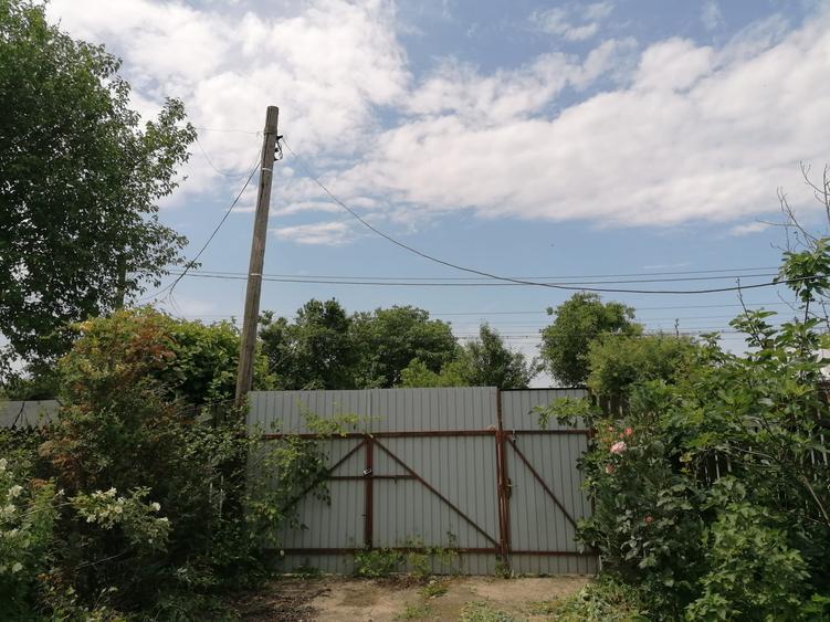 Singureni Stejaru casa intre paduri, cu teren 1600mp