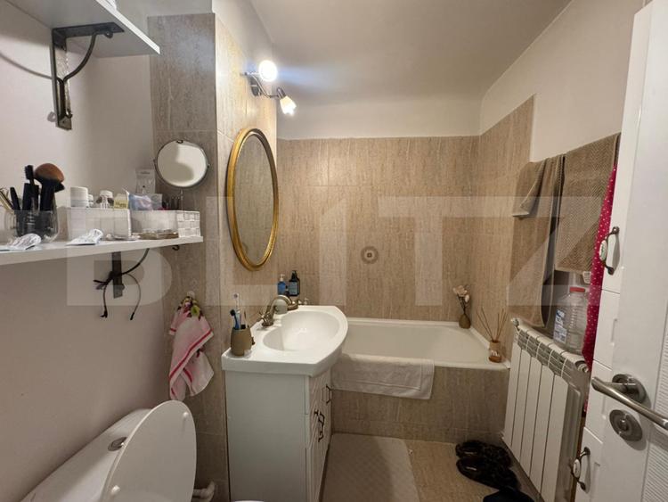 Apartament de 4 camere, 80 mp, decomandat, zona Sara Cartier 1 Mai